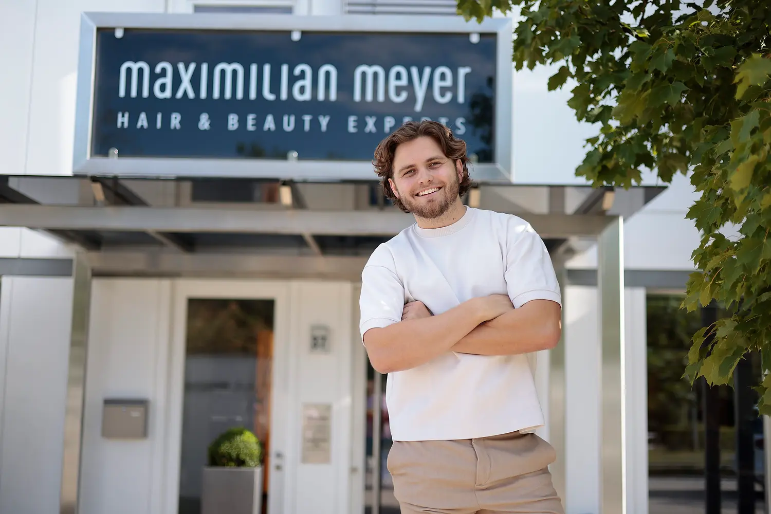 Maximilian Meyer Friseur Unterhaching Portrait Salon