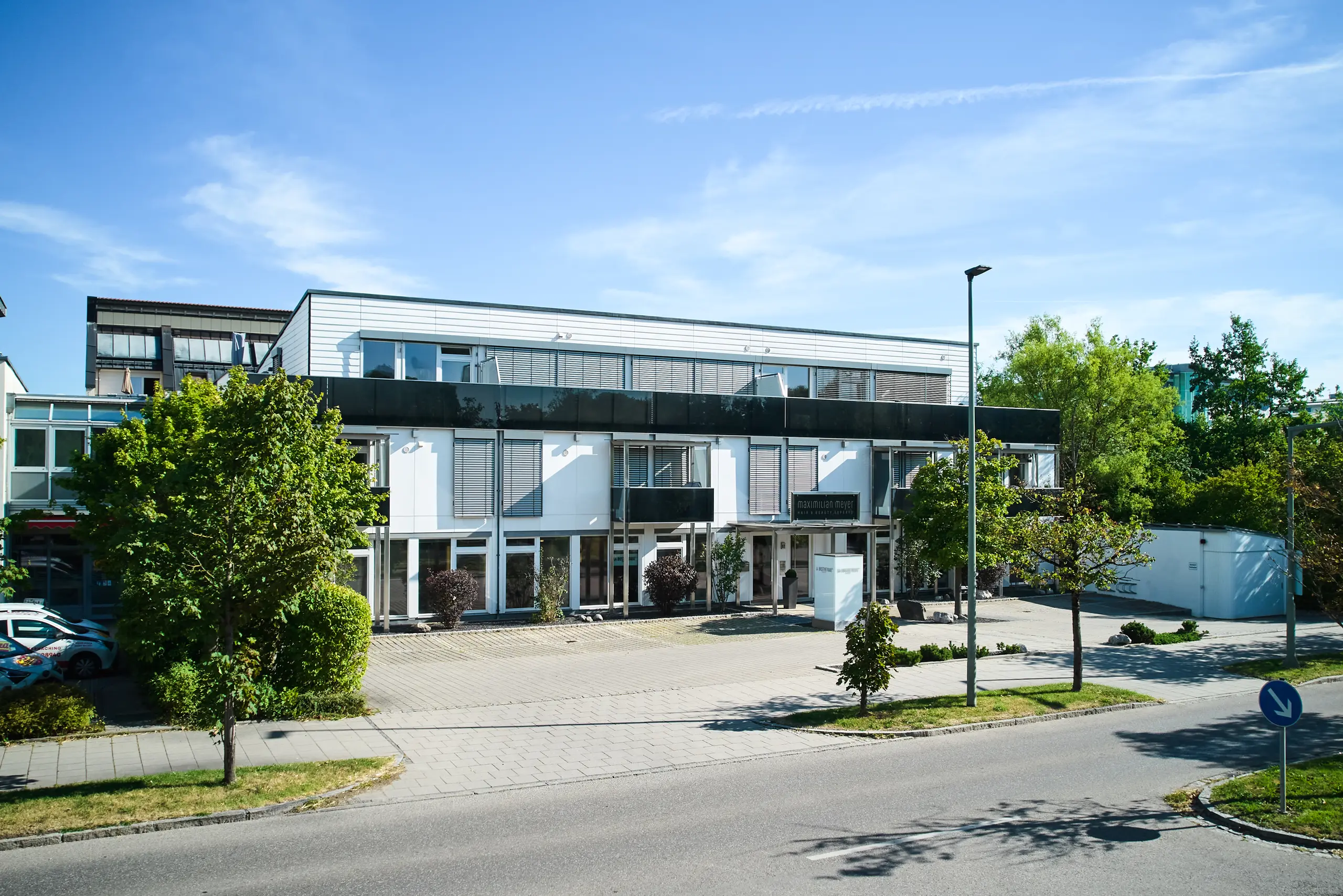 Maximilian Meyer Friseur Unterhaching Salon