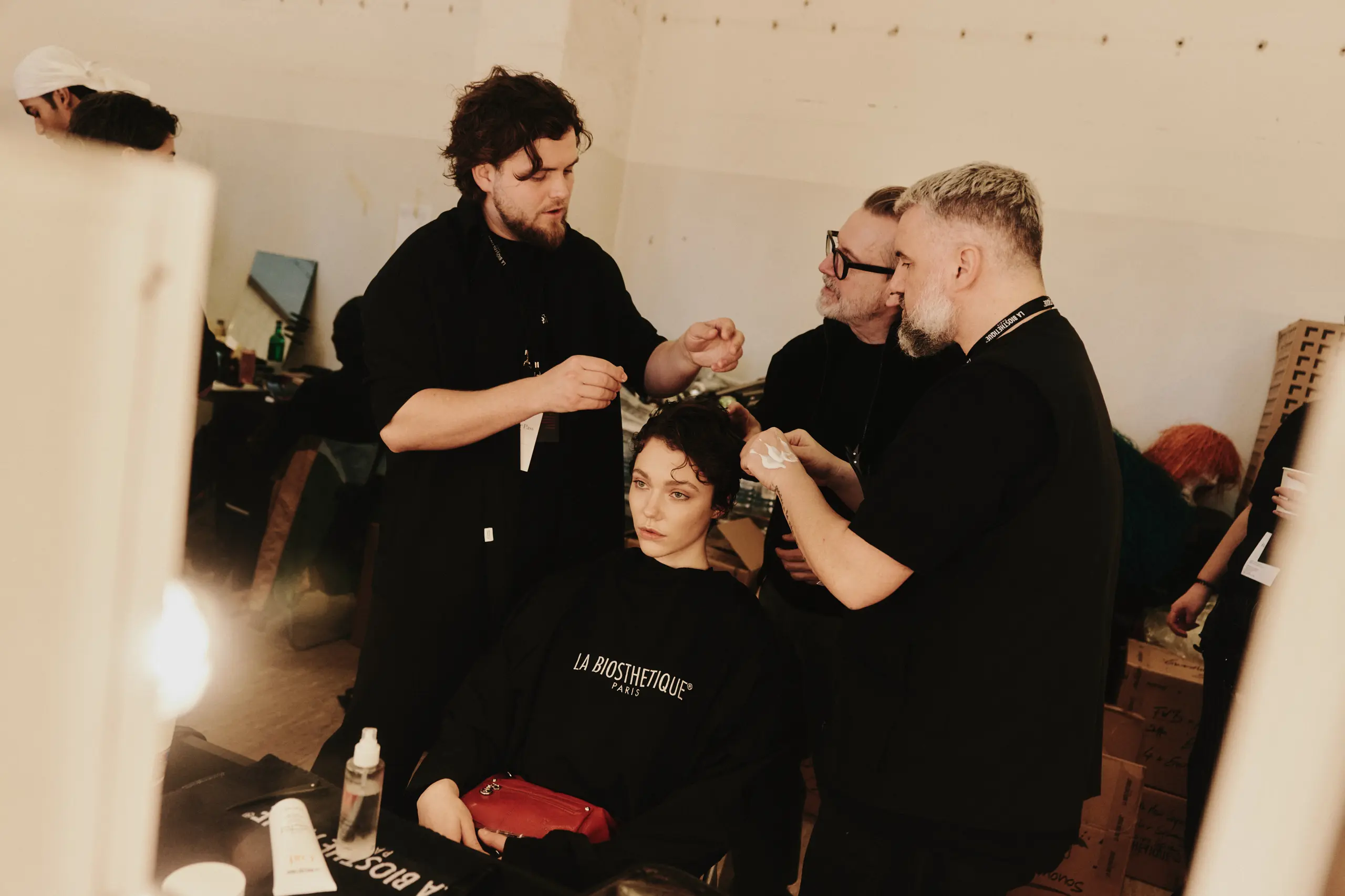 2Maxilimian Meyer Hair and Beauty Experts Unterhaching News 5 02 LaBiosthetique Newest 08 CARD 0672