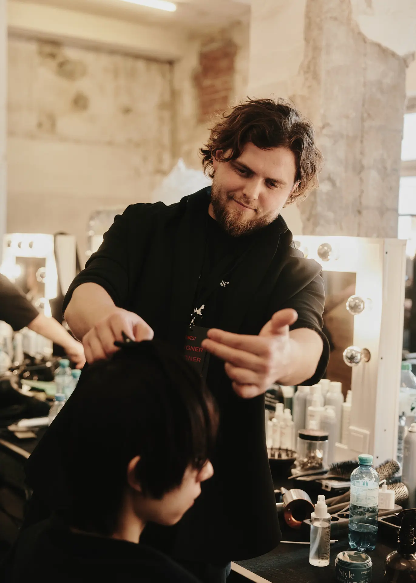 Maxilimian Meyer Hair and Beauty Experts Unterhaching News 25 02 LaBiosthetique Newest 13 CARD 0337