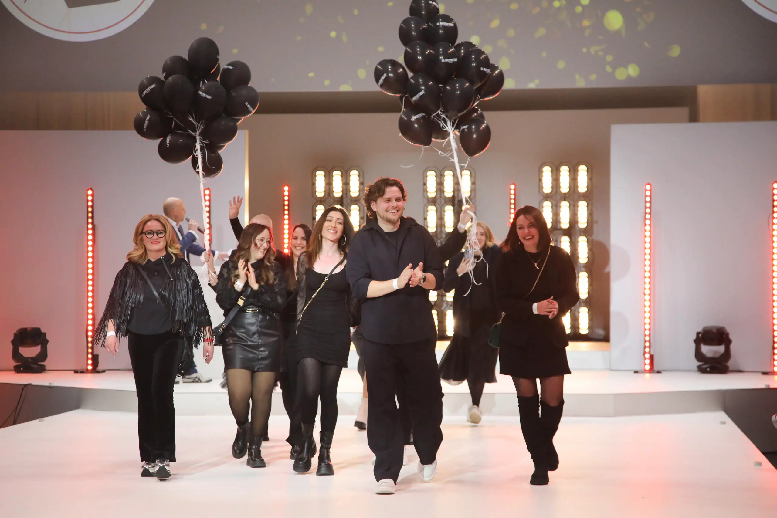 Maxilimian Meyer Hair and Beauty Experts Unterhaching News SA Show TopSalon MS (96) WO