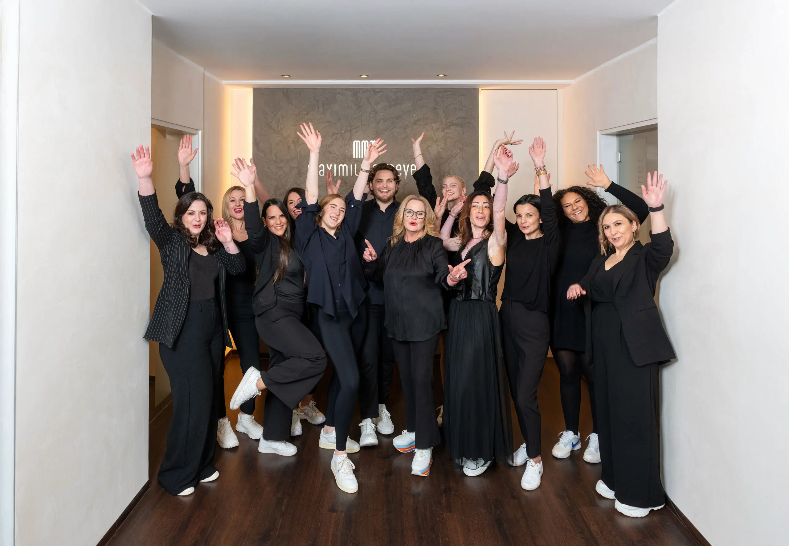 Maxilimian Meyer Hair and Beauty Experts Unterhaching News SA Show TopSalon MS (96) WO Team