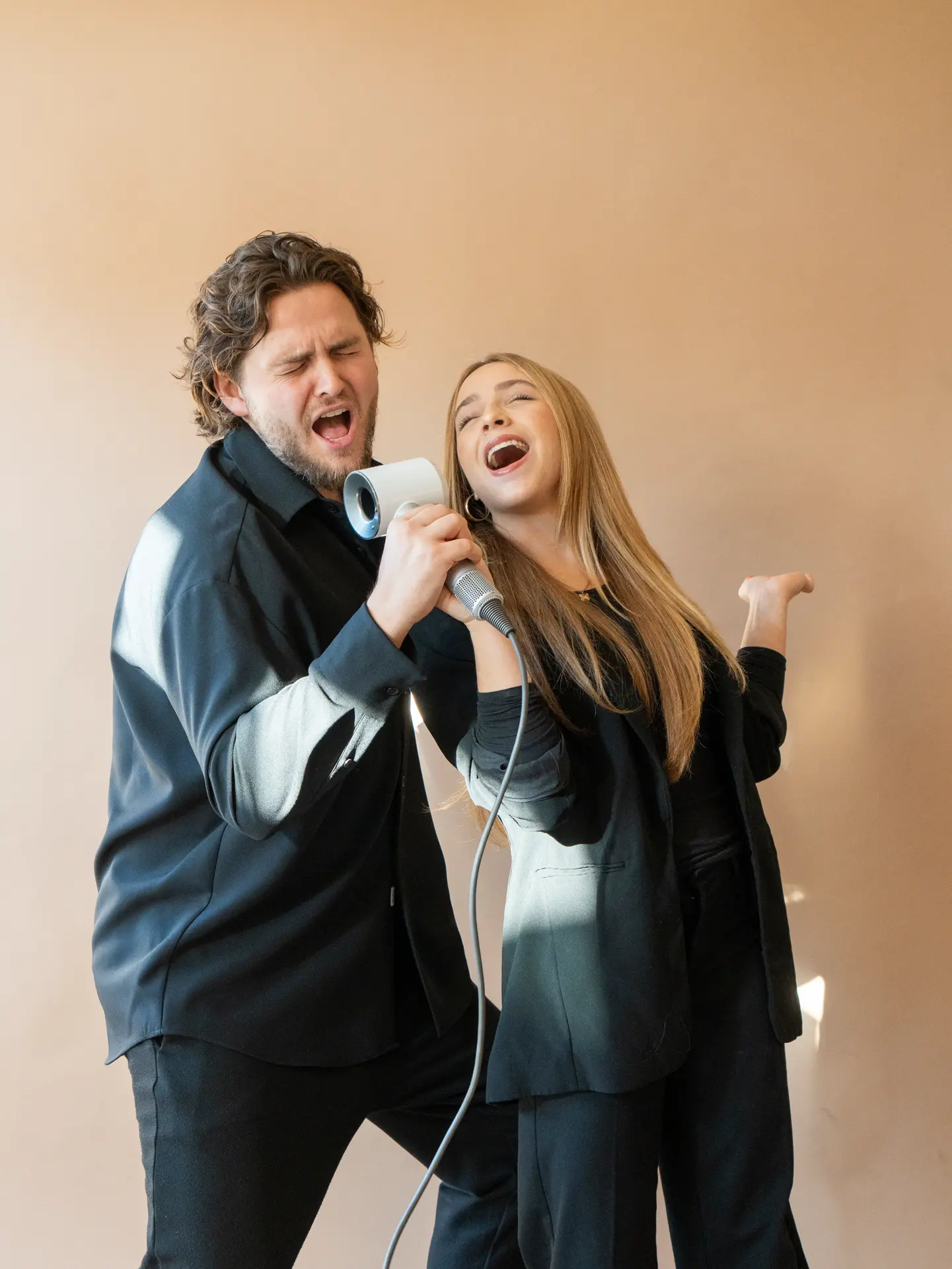 Maximilian Meyer Hair and Beauty Experts Unterhaching Stellenanzeige Azubi